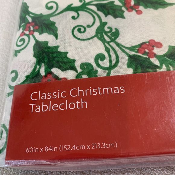 Christmas Tablecloth Holly Berry Green Red Fiesta Party Rectangular Dinner 60x84 - Picture 3 of 7